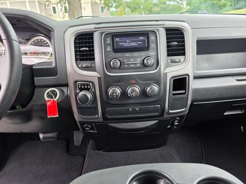 Used 2019 RAM 1500 Express RWD image 15