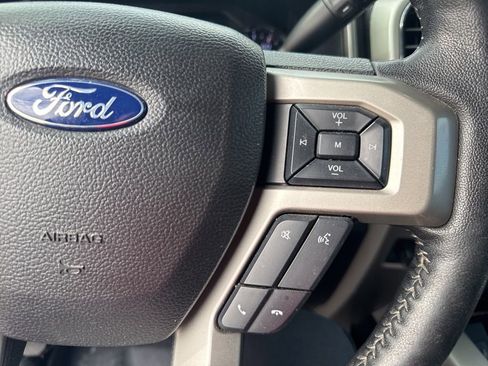 Used 2019 Ford F250 Lariat w/ Lariat Ultimate Package image 18