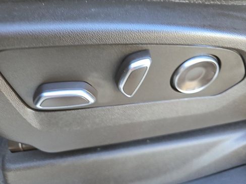 Used 2024 GMC Sierra 2500 Denali w/ Denali Reserve Package image 26