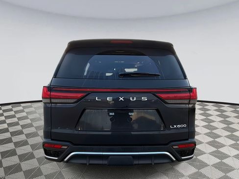 Used 2024 Lexus LX 600 F Sport image 3