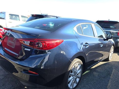 Used 2017 MAZDA MAZDA3 Grand Touring image 3