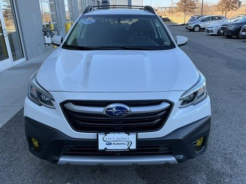 Used 2021 Subaru Outback Limited image 8