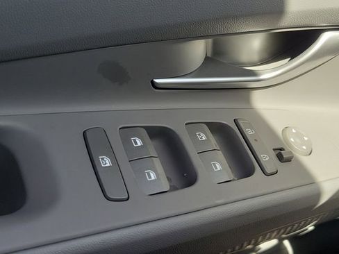 New 2026 Hyundai Elantra Sport image 17