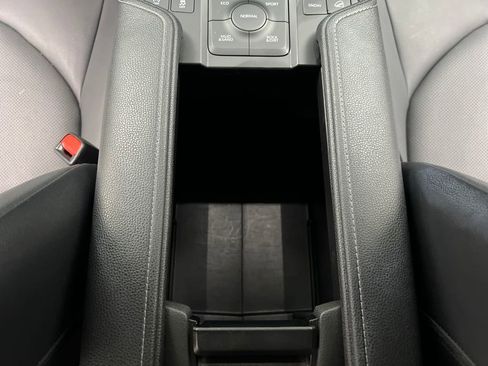 Used 2025 Toyota Grand Highlander AWD image 44