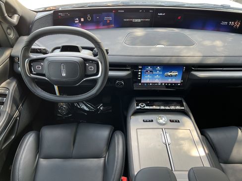 New 2025 Lincoln Navigator L Reserve w/ Jet Appearance Package image 15