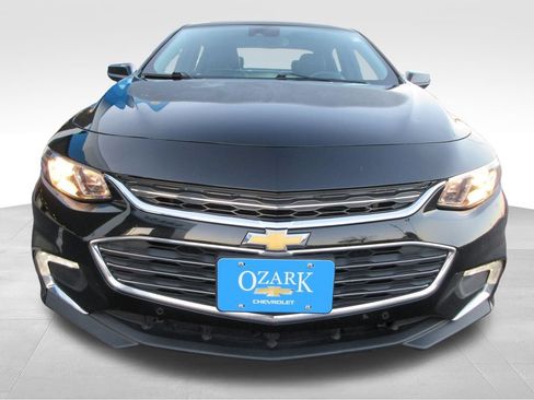 Used 2016 Chevrolet Malibu Premier w/ Driver Confidence Package FWD image 8