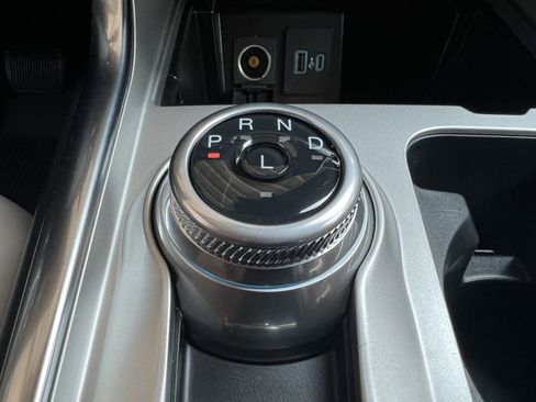 Used 2022 Ford Explorer XLT w/ Equipment Group 202A image 31