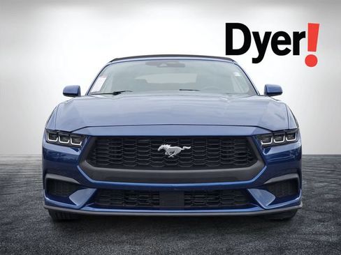 Used 2024 Ford Mustang Convertible RWD image 9