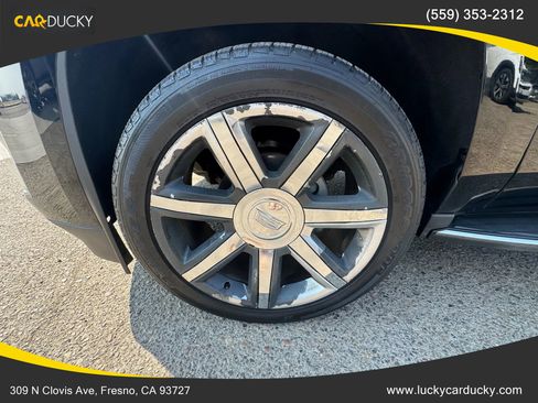 Used 2015 Cadillac Escalade Luxury image 26
