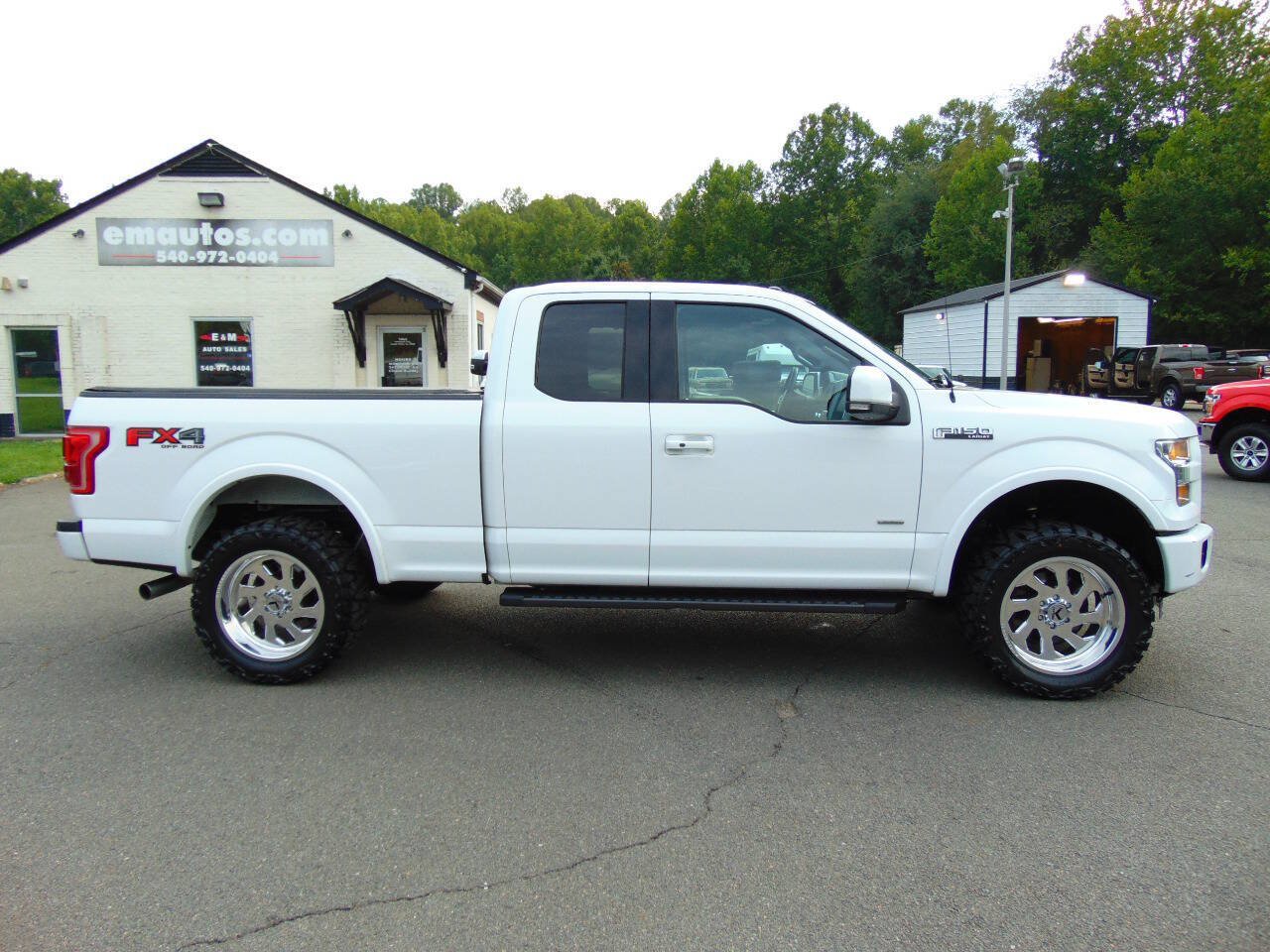 Used 2015 Ford F150 Lariat AWD/4WD image 38
