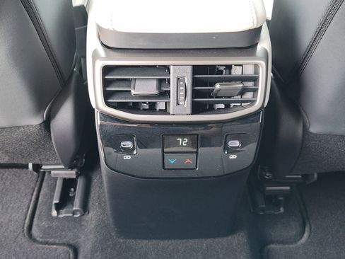 Used 2023 Lexus RX 350 Premium image 38