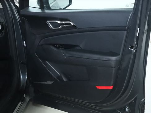 Used 2024 Kia Sportage EX AWD/4WD image 33