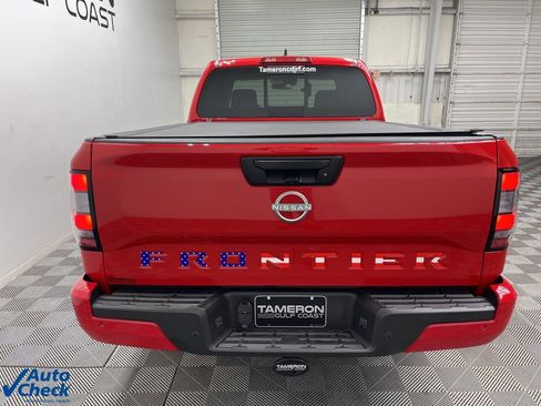 Used 2025 Nissan Frontier SV image 10