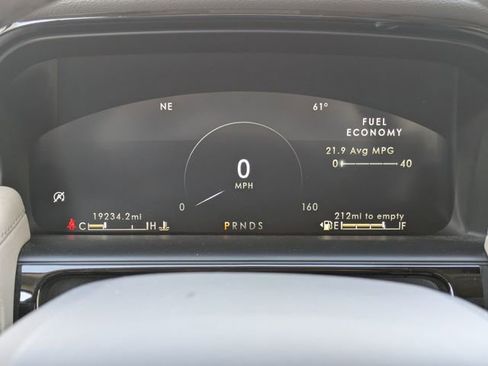 Certified 2022 Lincoln Nautilus Reserve image 26