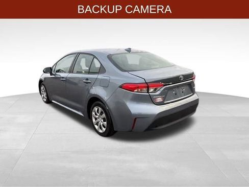 Used 2023 Toyota Corolla LE image 5