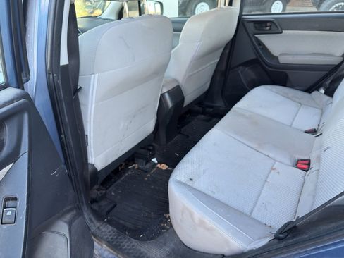 Used 2017 Subaru Forester 2.5i w/ Alloy Wheel Package image 8