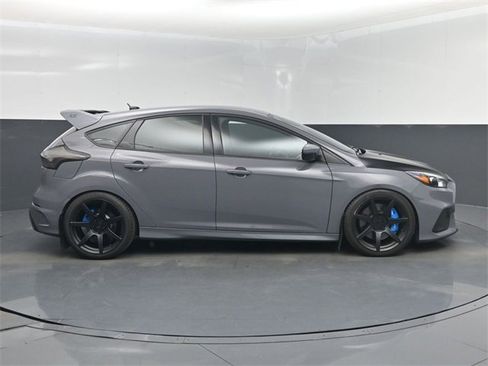 Used 2016 Ford Focus RS image 42