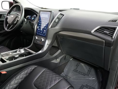 Used 2023 Ford Edge Titanium w/ Class II Trailer Tow Package AWD/4WD image 15