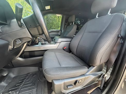 Used 2019 Ford F150 XLT w/ Equipment Group 302A Luxury AWD/4WD image 19