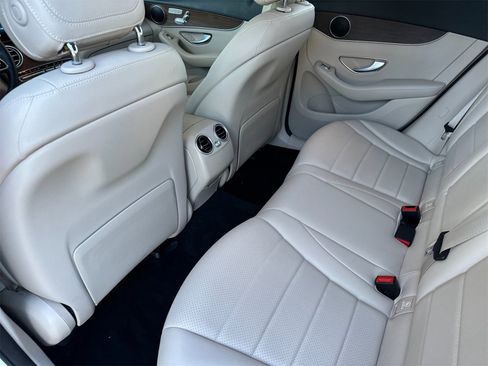 Certified 2022 Mercedes-Benz GLC 300 4MATIC w/ Premium Package Lite image 13