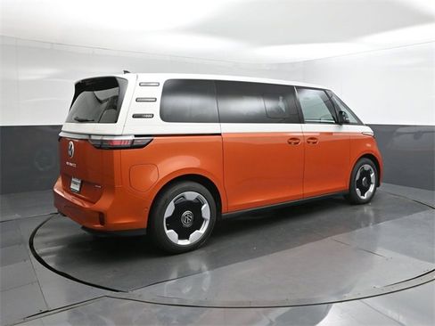 New 2025 Volkswagen ID. Buzz Pro S Plus image 11
