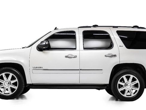 Used 2010 GMC Yukon SLT image 6