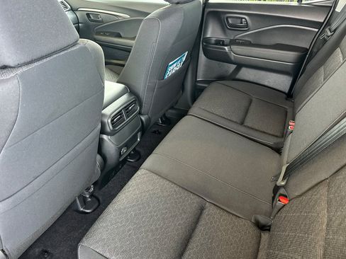 Used 2025 Honda Ridgeline Sport image 13