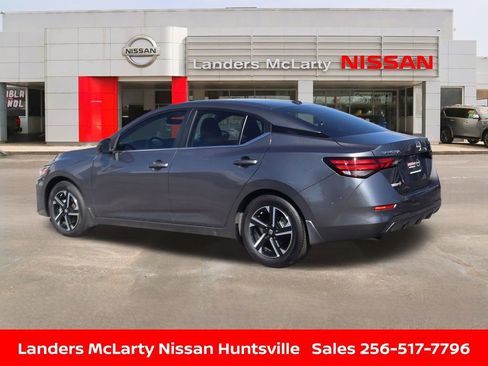 Used 2025 Nissan Sentra SV w/ Trunk Package image 6