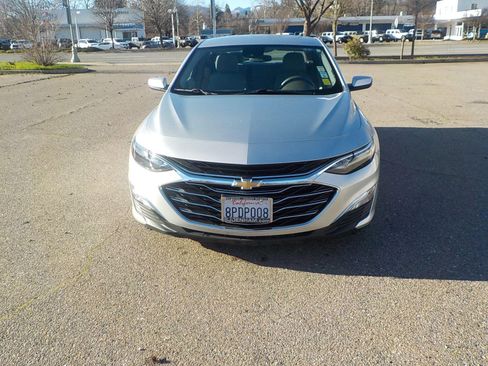 Used 2020 Chevrolet Malibu LS w/ Driver Confidence Package II image 4
