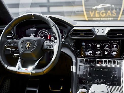 Used 2021 Lamborghini Urus image 51