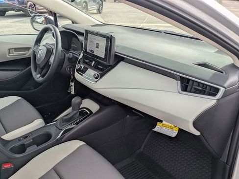 Used 2026 Toyota Corolla LE image 28