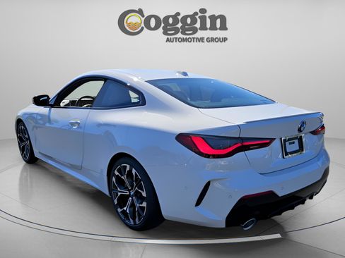 New 2026 BMW 430i Coupe w/ M Sport Package image 4