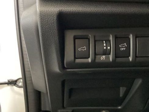 Certified 2025 Subaru Outback Onyx Edition image 18