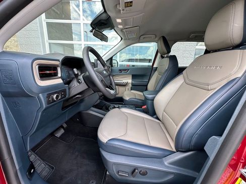 New 2025 Ford Maverick Lariat image 31