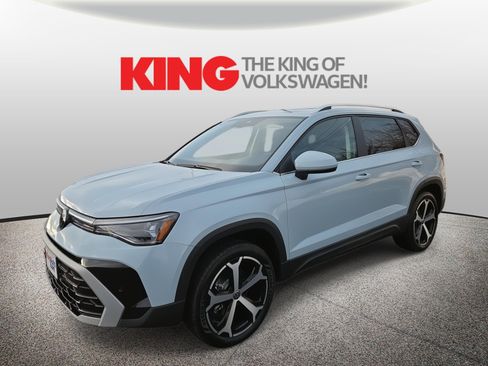 New 2026 Volkswagen Taos SEL image 8