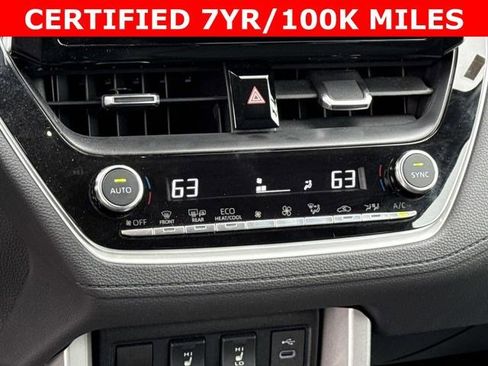 Used 2025 Toyota Corolla Cross XLE image 21
