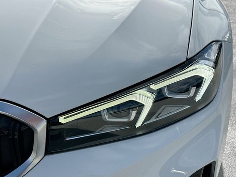 Certified 2023 BMW 330i Sedan RWD image 30