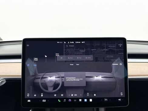 Used 2023 Tesla Model Y 2WD image 24