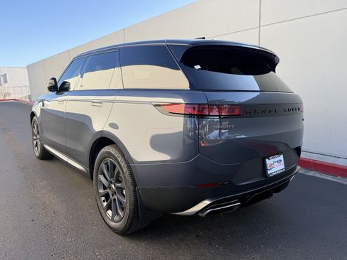 Used 2023 Land Rover Range Rover Sport SE AWD/4WD image 4