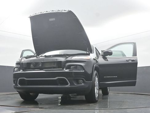 Used 2016 Jeep Cherokee Limited AWD/4WD image 53