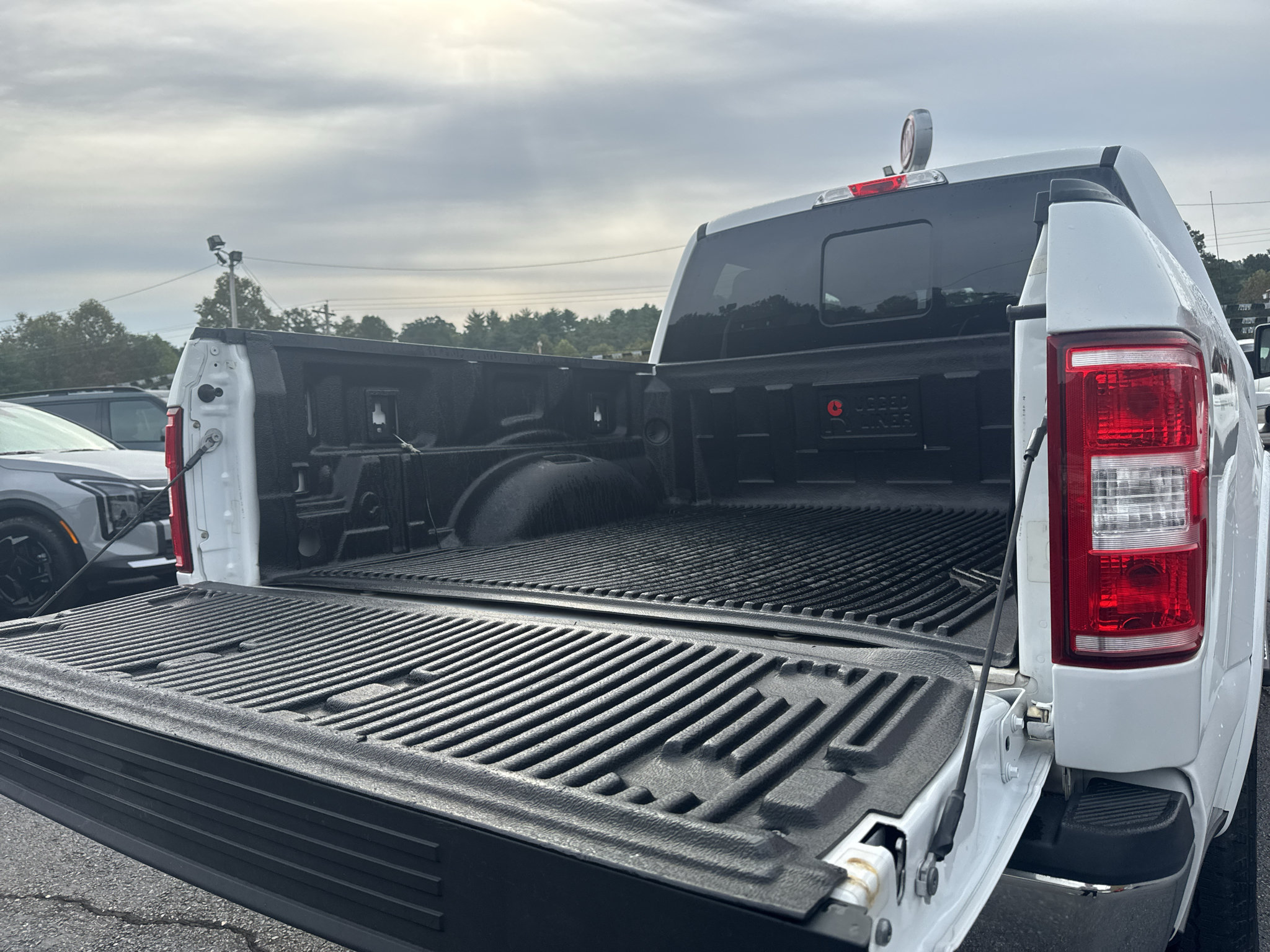 Used 2018 Ford F150 Lariat AWD/4WD image 18