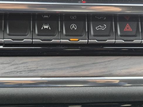 Used 2023 GMC Sierra 1500 SLT w/ SLT Premium Package image 42