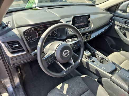 Certified 2024 Nissan Rogue SV FWD image 14