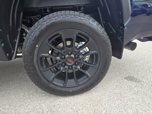 New 2026 Toyota Tundra Limited AWD/4WD image 33