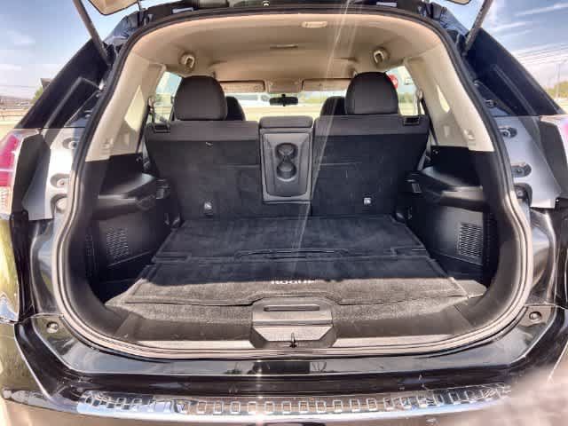Used 2016 Nissan Rogue S FWD image 20