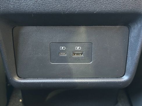 Used 2023 Nissan Rogue SV FWD image 28