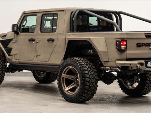 Used 2025 Jeep Gladiator Sport image 8