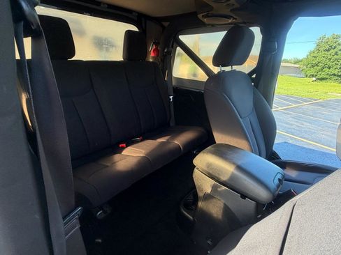 Used 2014 Jeep Wrangler Sport AWD/4WD image 33
