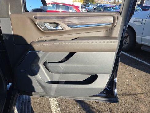 Used 2022 GMC Yukon Denali w/ Denali Premium Package image 20