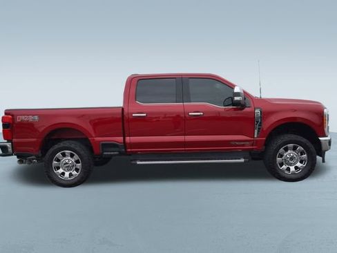 Used 2023 Ford F250 Lariat w/ Chrome Package image 9